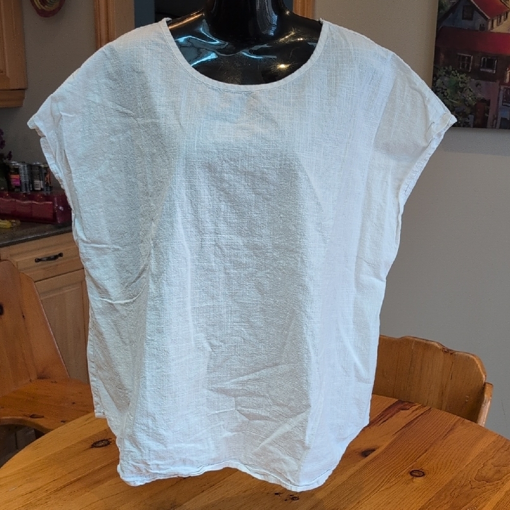 NWOT Women’s White Cotton Boxy Tunic Top 2X Cap Sleeve Round Neck